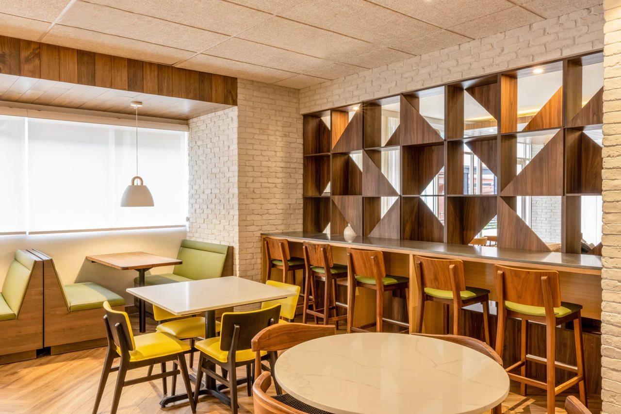 Fairfield By Marriott Inn And Suites Cancun Downtown Экстерьер фото